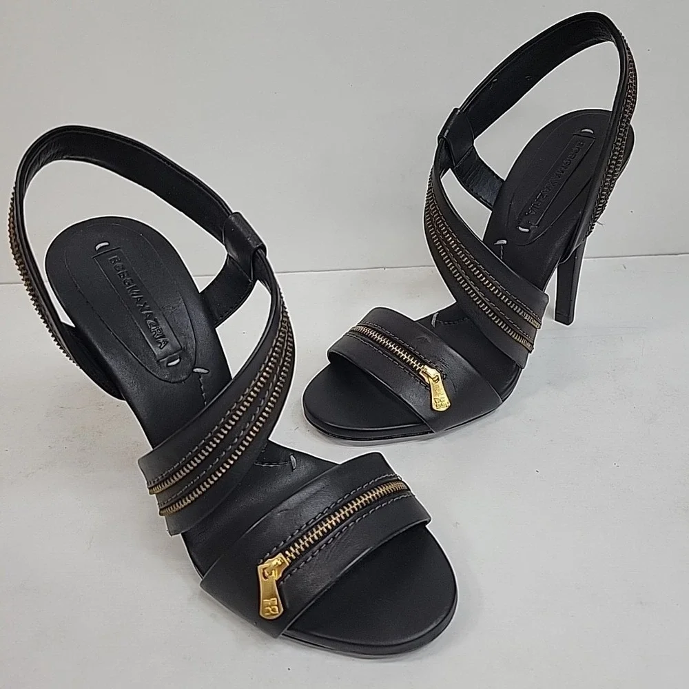 BCBGMAXAZRIA Black Leather Zip Strap Heels Sandals Womens NIB Trendy Sz 8 B Cute